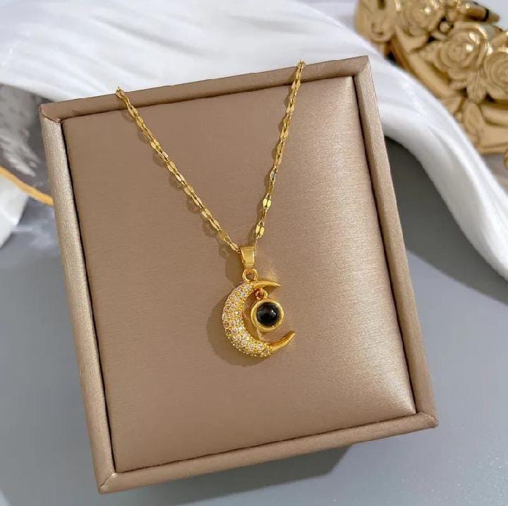 I Love You 100 Languages Moon Projection Pendant Necklace Romantic Stainless steel Love Necklace For Women