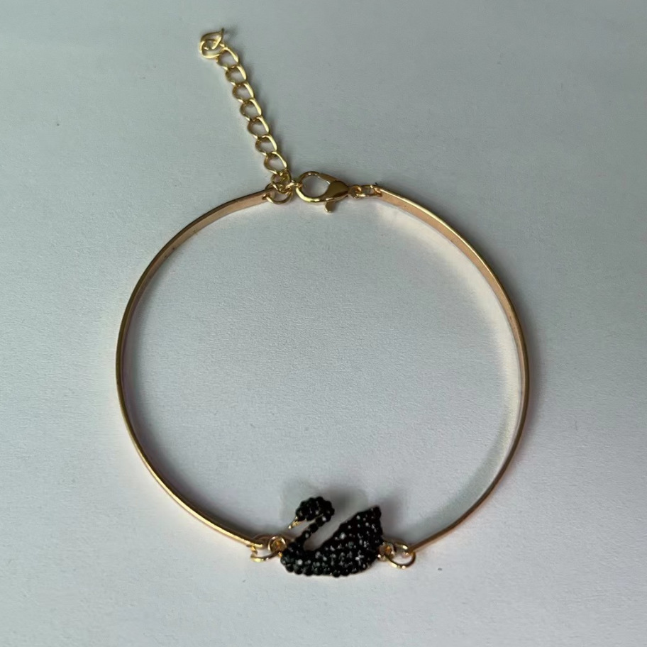 【Top-notch quality】E060 and Korean Fashion Bracelet Diamond New Bracelet Sweet Cute Bracelet Adjustable Fashion Women
