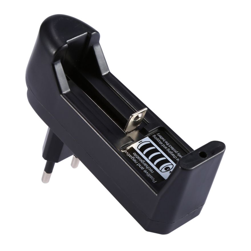 3.7V Universal Battery Charger 1 Cell Slot