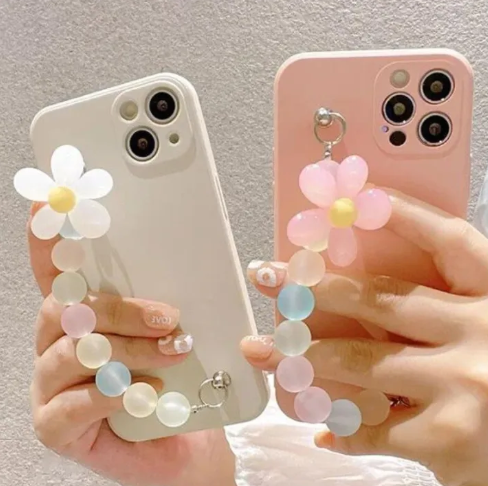 1 Pcs Candy Color Car Keychain & Mobile Phone Lanyard - Stylish Beaded Flower Wrist Strap for Women and Girls, Anti-Lost Pendant for Keys, Bags & Case Accessories