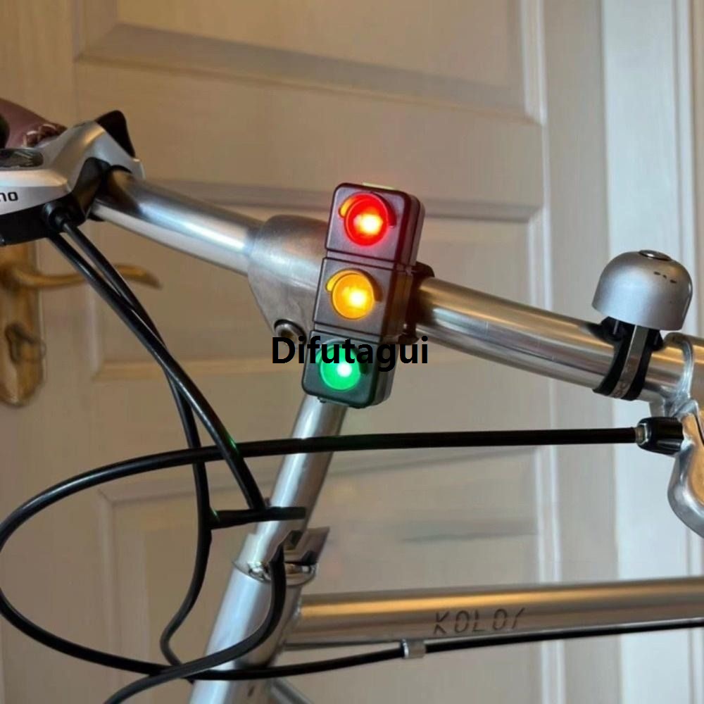 2025 NEW Flash Tail Rear Lights Waterproof Bicycle Tail Light Smart Warning Bicycle Rear Light Multifunctional Charging LED Bike Light Riding
