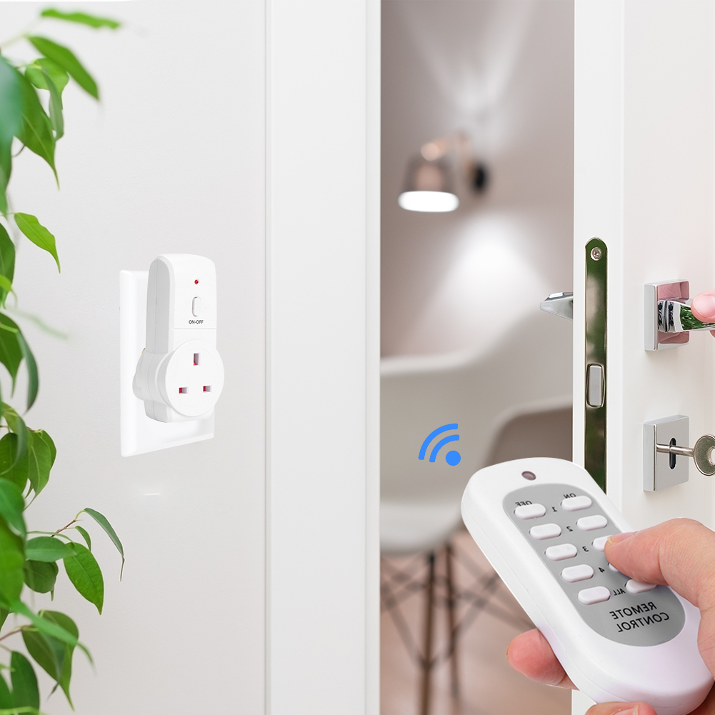 NEW UK Plug Excellent Craftsmanship Well Durability Wireless Remote Control Smart Socket Electrical Outlet Lamp Power Switch