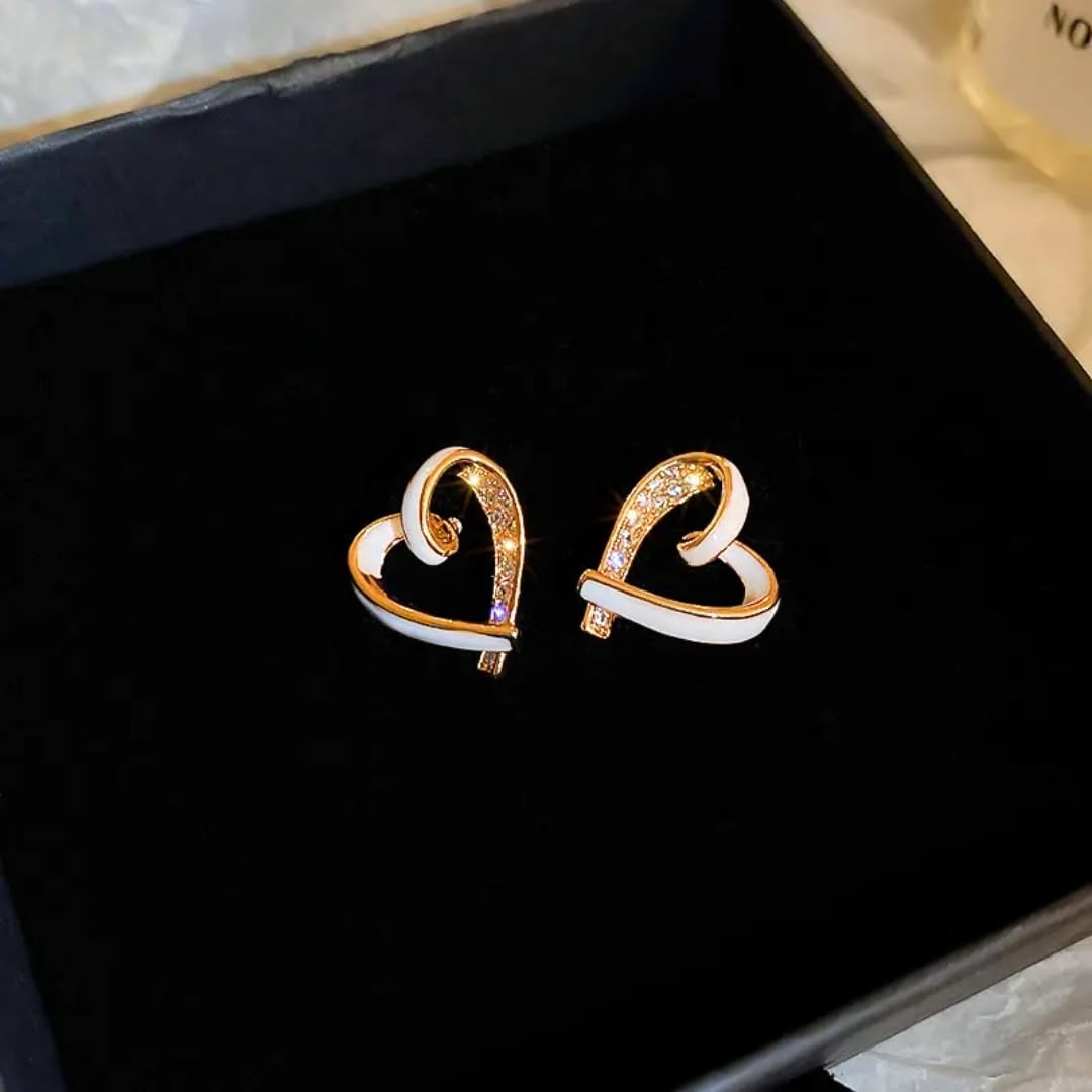 Gold Plated Stylish Fashionable Bling Blogger Heart Sparkling Stud Earrings for girls