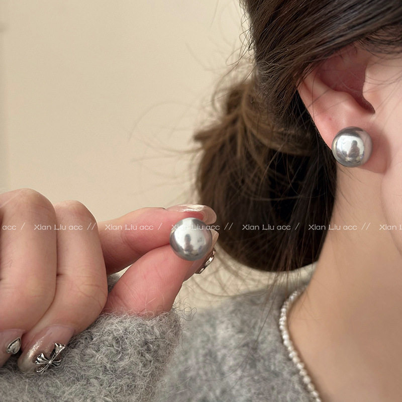 【Top Picks】Steamed Bread Pearl Earrings 2024 New Light Luxury High Sense Earrings Women's Elegant Ear Holes Earrings