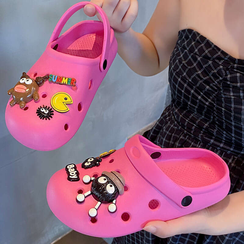 Breathable new summer home hole shoes men EVA outer wear thick sole stepping on poop feeling Baotou beach sandals for women