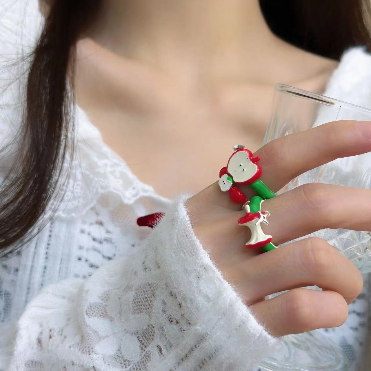 【Innovative designs】Sweet Cute Playful Girl Red and Green Apple Ring Female Niche Design Sense Adjustable Ring
