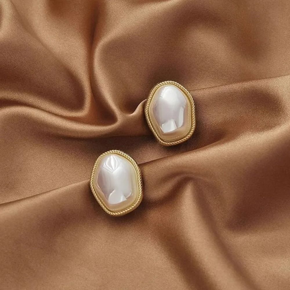 New Pearl Imitation Pearl Earrings Alloy Golden Irregular Square Earrings Retro Pearl Earrings Women