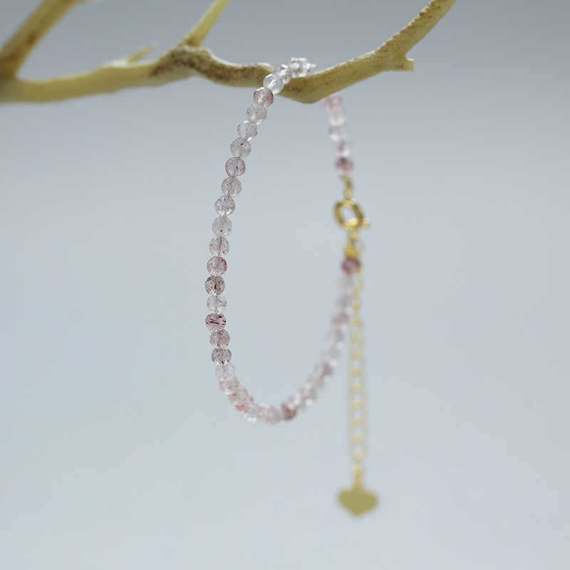 【I was hyped up】Natural White Water Strawberry Crystal Bracelet Female Niche Original Design 3mm Small Rice Beads Extremely Fine Cut Jewelry Bracelet