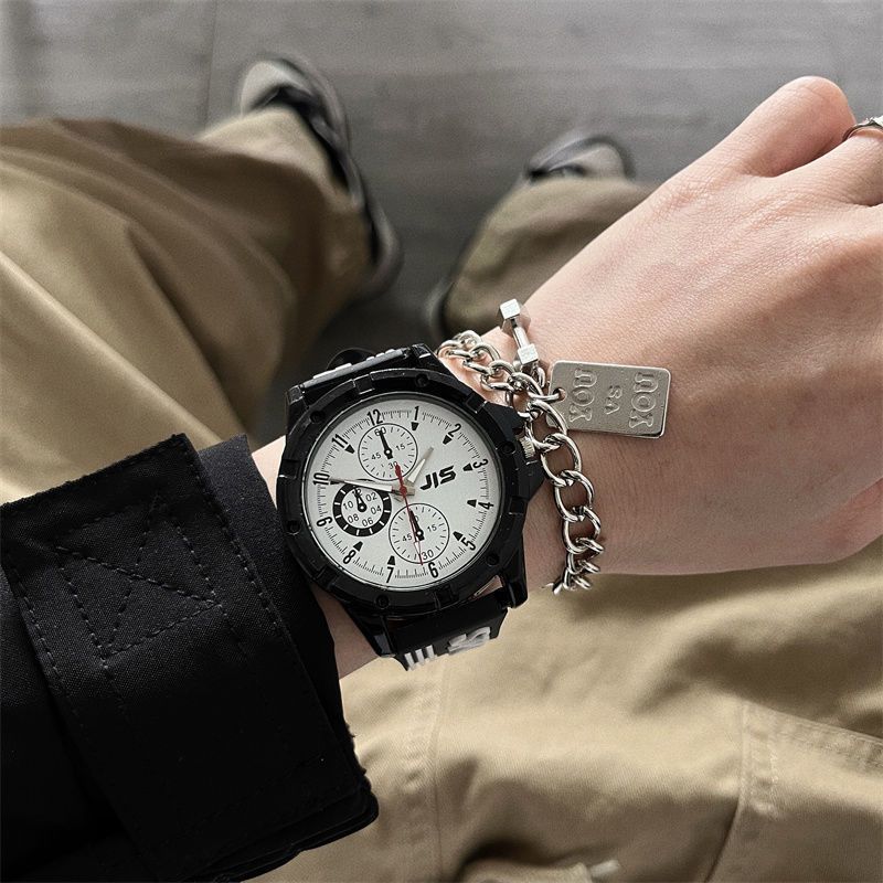 【New arrivals】Sports style silicone in High-Value Student Watch, Stylish and Men's Simple Watch