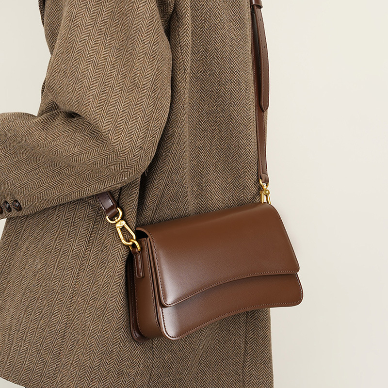 2026 New Versatile Shoulder Cross Bag Made of High Quality Genuine Leather, Premium Bag